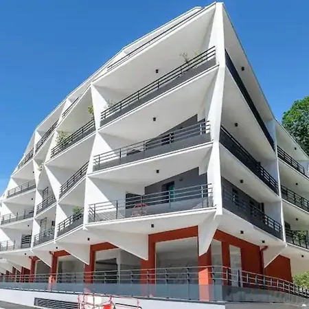 Le Dolce Parking إيكس ليه با